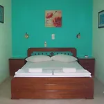 Gary Apartment